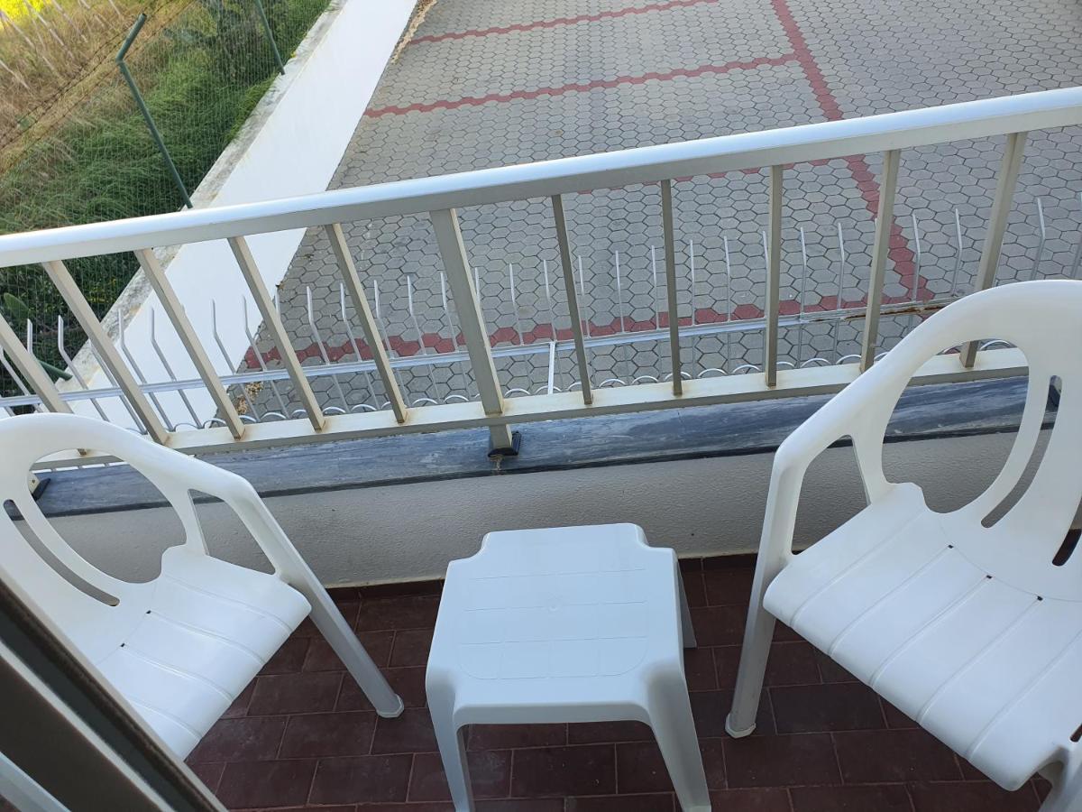 Residencial Campo-Mar By Umbral Hotel ปอร์ติเมา ภายนอก รูปภาพ A balcony in a house